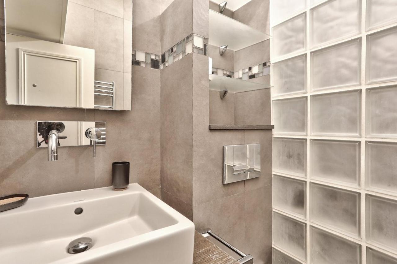 Studio Mezzanine Quartier Luxembourg Free Netflix Paris Bagian luar foto